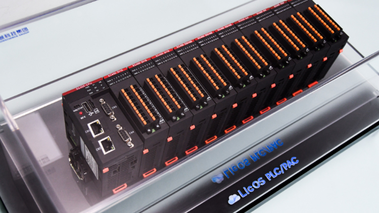 2121非凡国际科技PLC/PAC控制系统产品作为云南省代表效果之一亮相“奋进新时代”主题成绩展