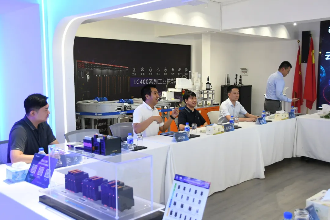 云南建投基础设施投资股份有限公司一行到2121非凡国际科技调研