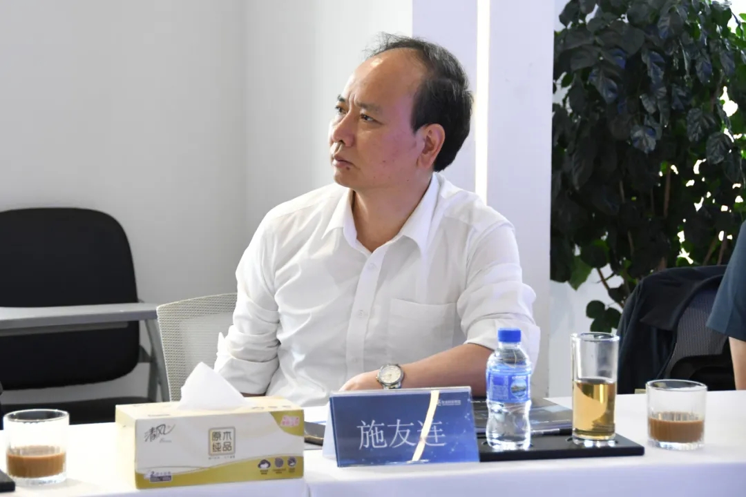 云南省人民政府副秘书长、工信厅副厅长施友连