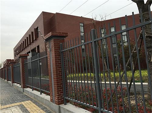 锌钢护栏网价钱